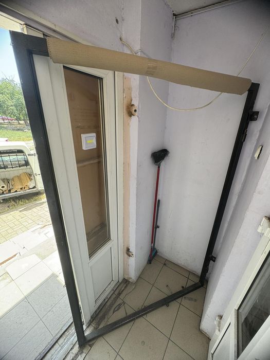 Металлическая решетка - двери