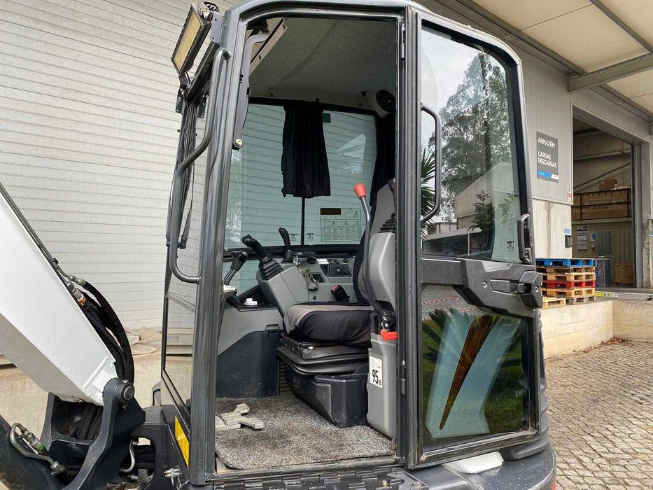 Mini Escavadora Bobcat E 55 Z R2-SERIES