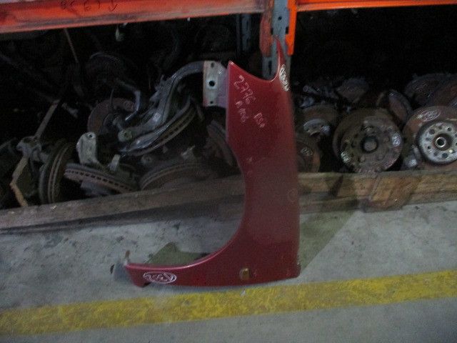 Guarda-lamas esquerdo PEUGEOT 106 I (1A, 1C)
