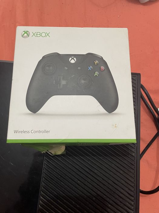 Xbox One Fat de 500 GB + Comando Original!