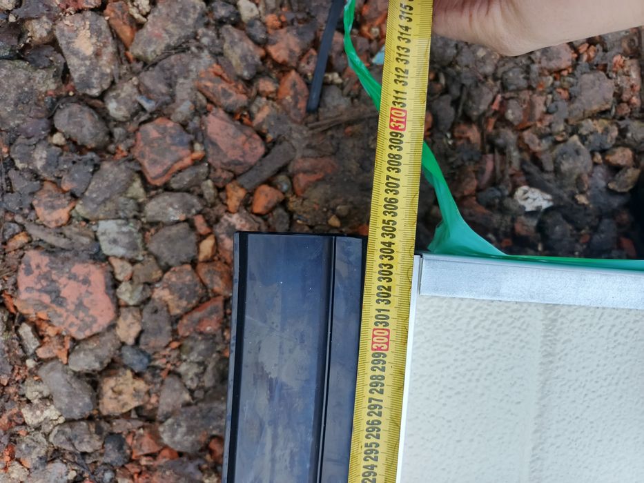 Brama garażowa segmentowa panelowa  NIGDY NIE MONToWANA 305-355