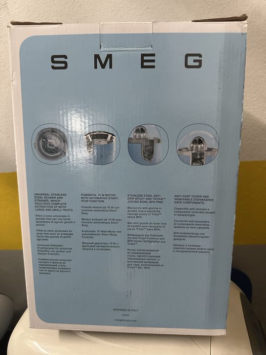 Espremedor Smeg Beje