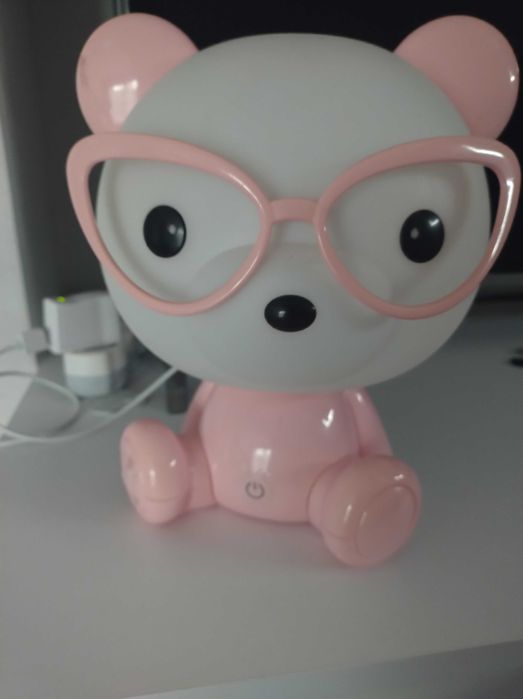 Miś okularnik lampka LED różowa