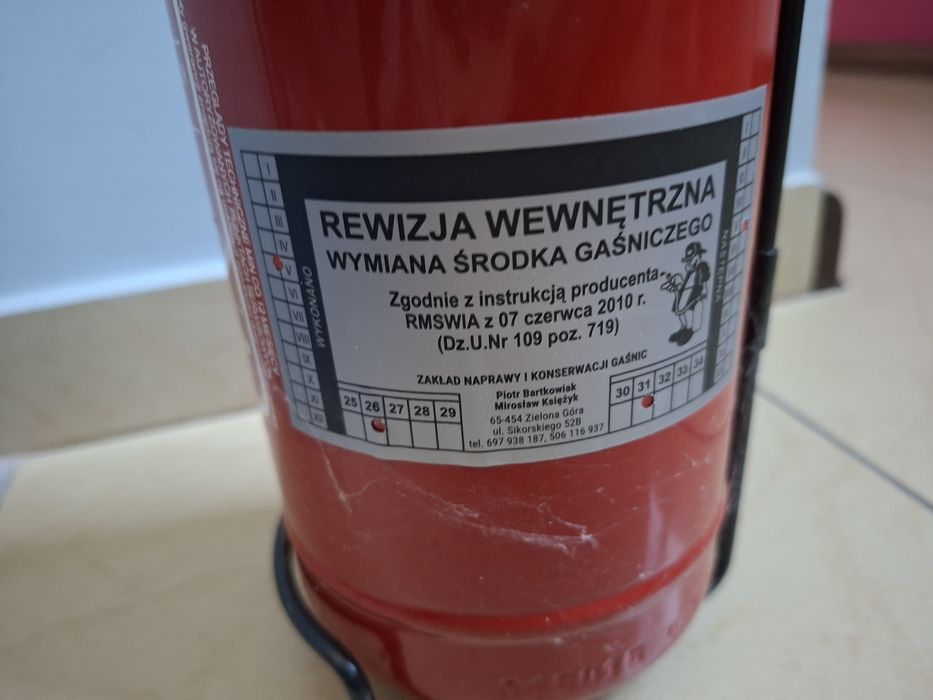 Gaśnica proszkowa 2kg ważna świeżo nabita
