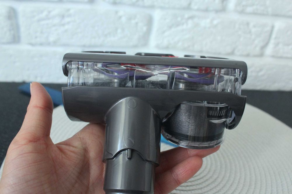 Dyson 25067-01 Tangle Free Turbine насадка. Нова