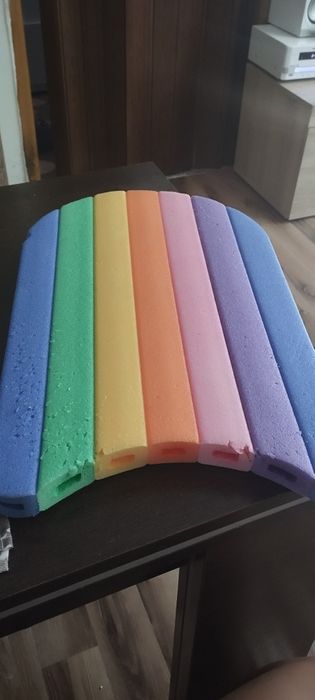 Piankowa kolorowa deska do pływania