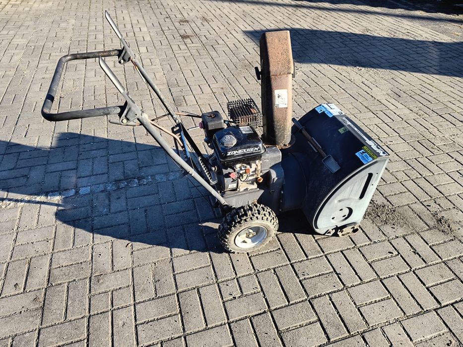 Odśnieżarka spalinowa z napędem NAC