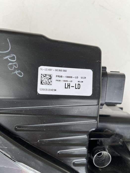 Фара ліва Ford Mustang S650 2024 2025 америка PR3B-13006-LD Base LED