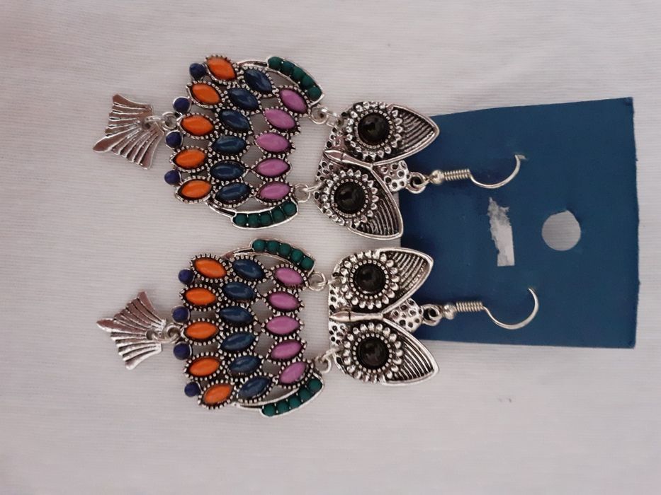 Brincos Parfois e Natura