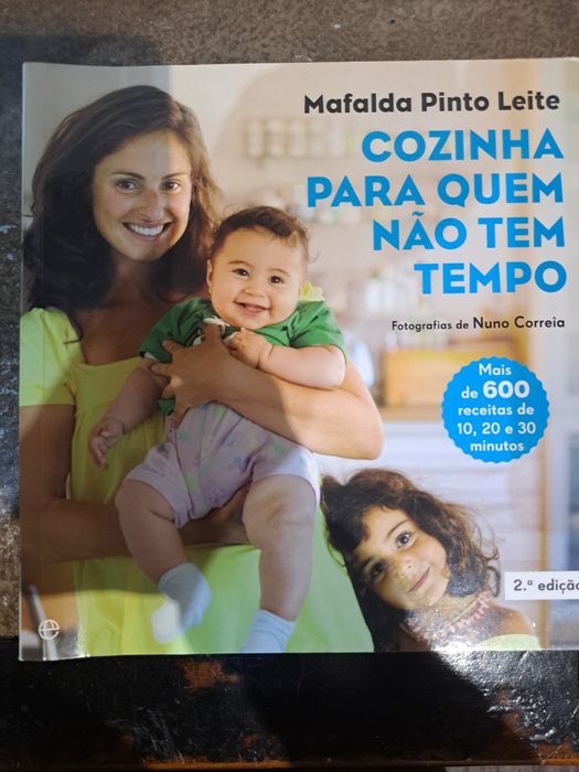 Livro de "Cozinha para quem naotem tempo".