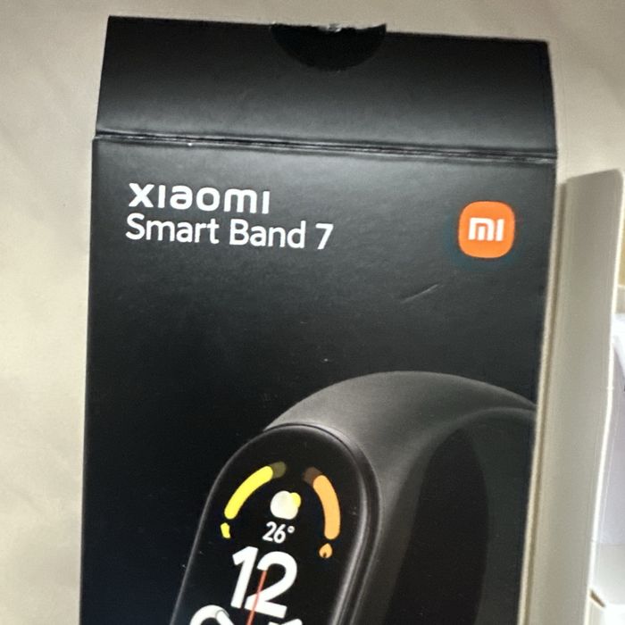 Fitnes treker Xiaomi MiBand 7 smartwatch