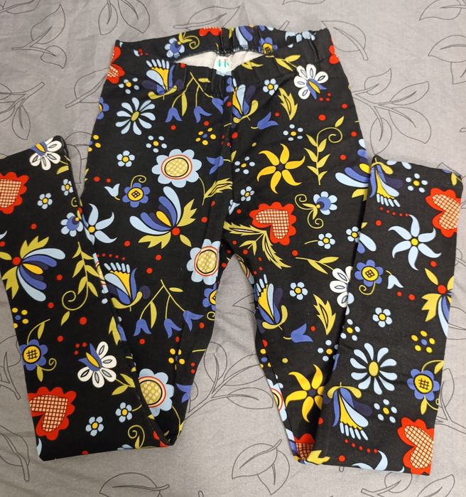 Nowe legginsy 134
