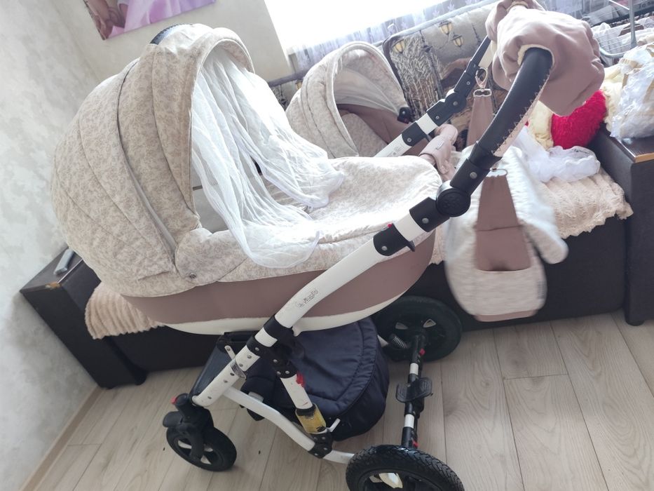 Продам коляску ,в хорошем состоянии