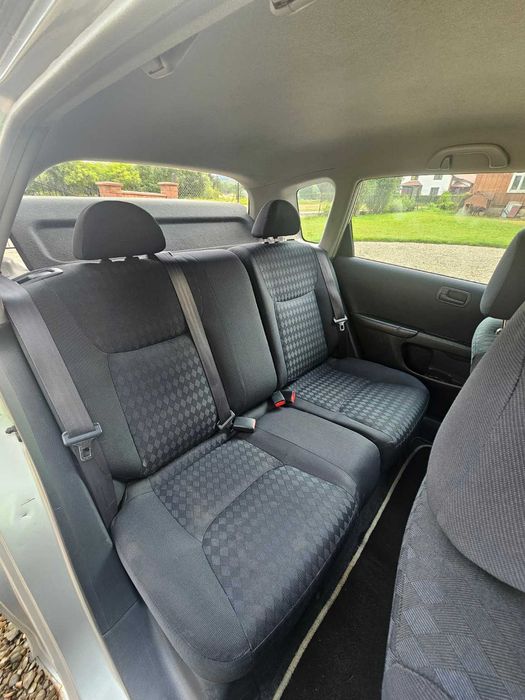 Honda Civic VII hatchback rok 2002 1.6 benzyna