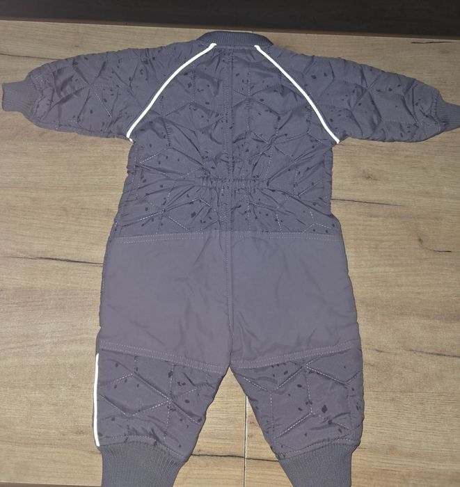 Kombinezon Vrs jak nowy wiosne 74cm