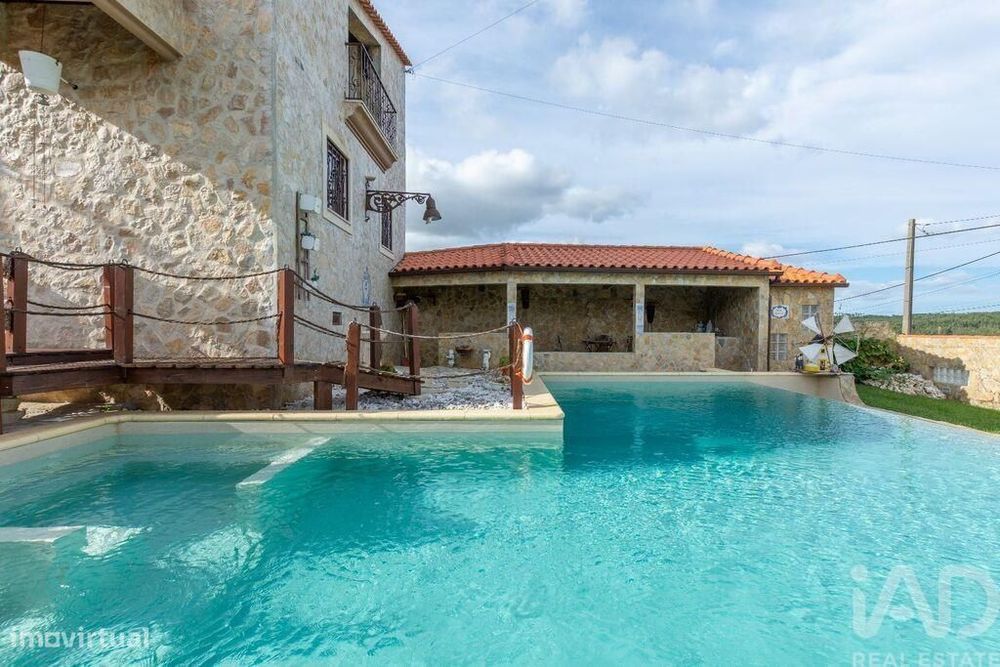 Casa / Villa T4 em Cadaval e Pêro Moniz