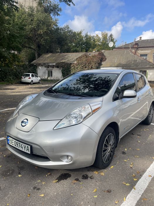 Оренда Nissan Leaf 2017 з правом викупа