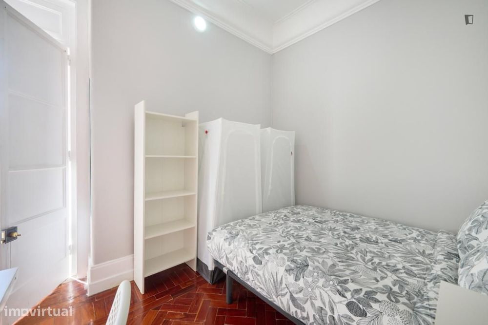 Quarto - localizado em Saldanha Lisbon