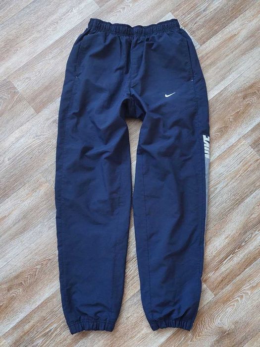 Винтажные спортивные штаны Nike