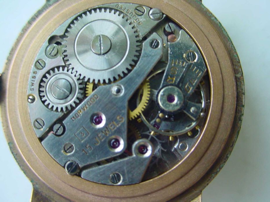 Relógio DOGMA precision