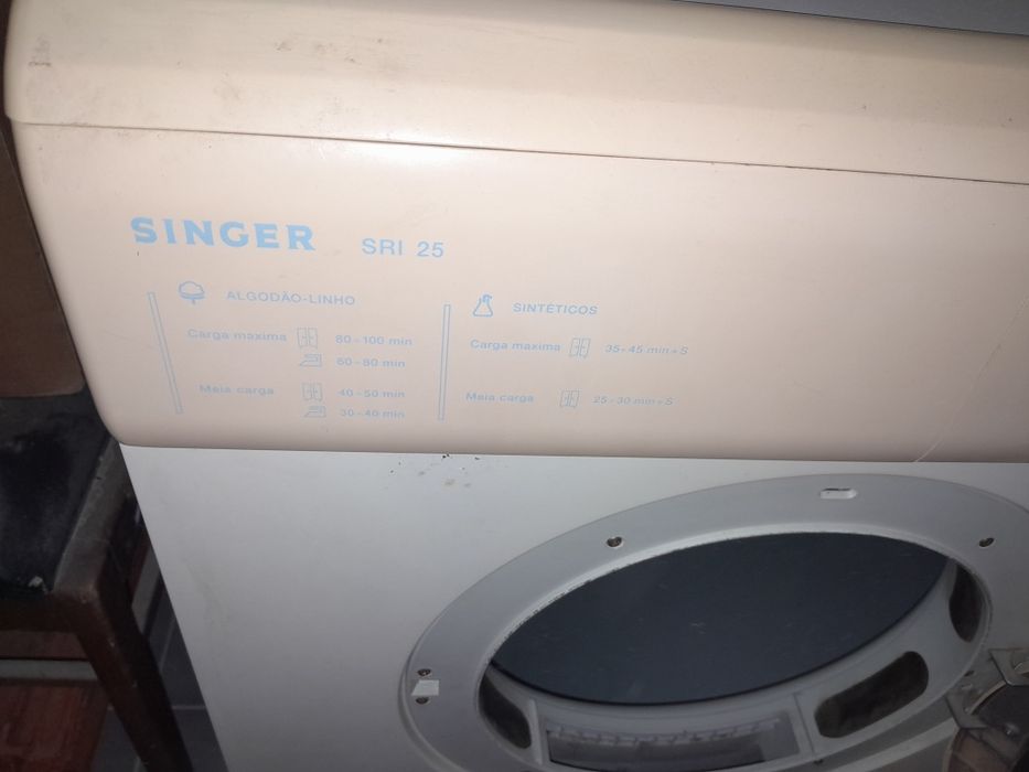 Máquina de Secar Roupa Singer SRI 25