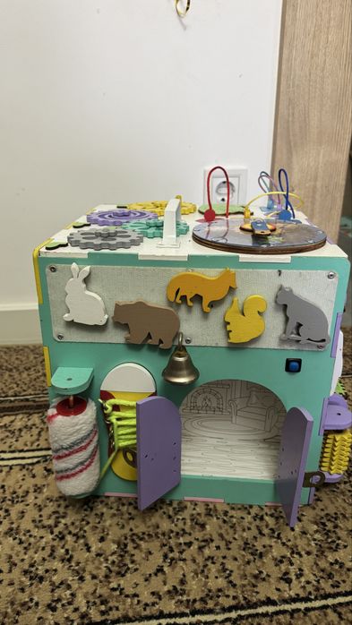 Мини-игровой комплекс Бизикуб/Бизиборд