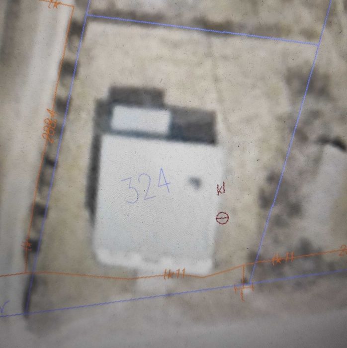 Działka z budynkiem pod zamieszkanie