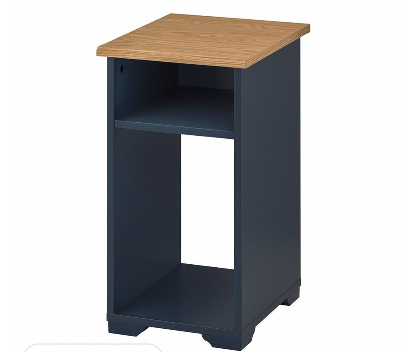Ciemnogranatowe meble z ikea