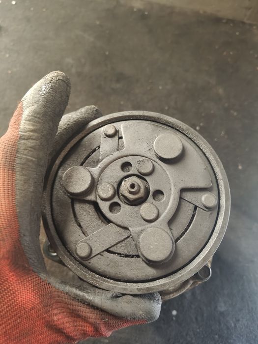 Sprężarka klimatyzacji Volkswagen Golf 4 audi a3 8l seat Leon skoda