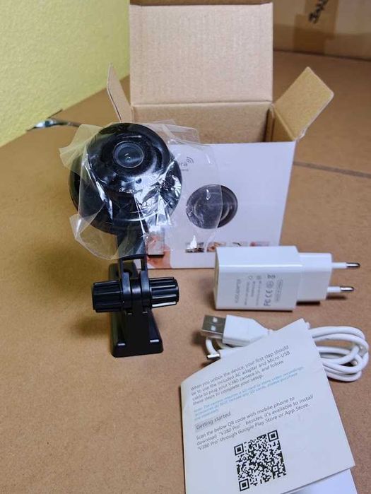 Câmara de Vigilância Wi-Fi HD V380 Pro com Suporte e Acessórios (Nova)
