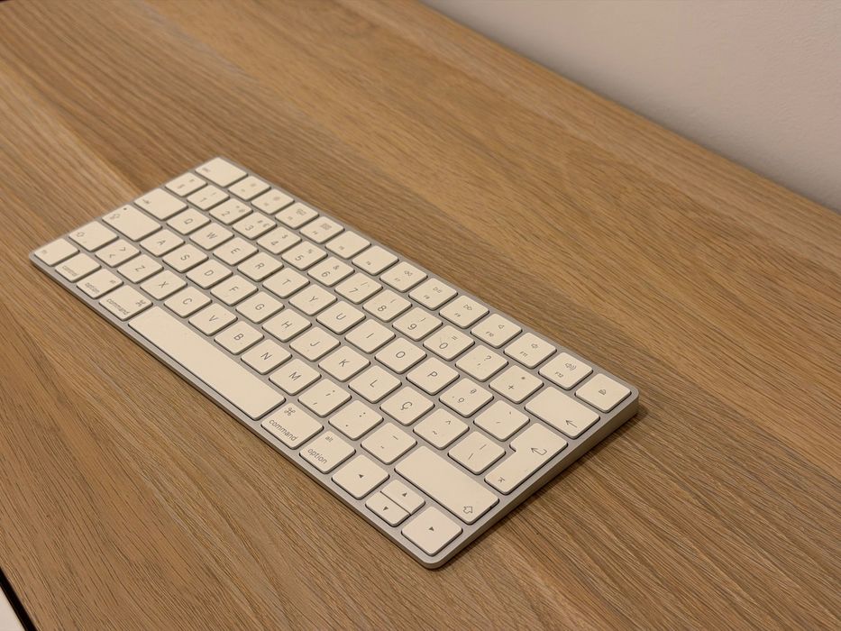 Apple Magic Keyboard - Teclado PT