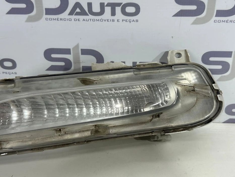 Luz Diurna Esquerda - Volvo V40 (2016)