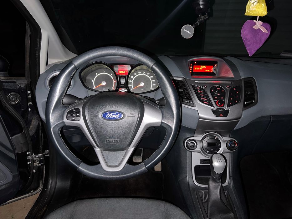 Ford fiesta 2010 року випуску. 1,4 дизель.