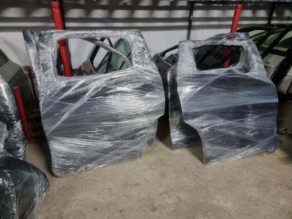 Комплект дверей Тойота Хайлендр 2020-2024