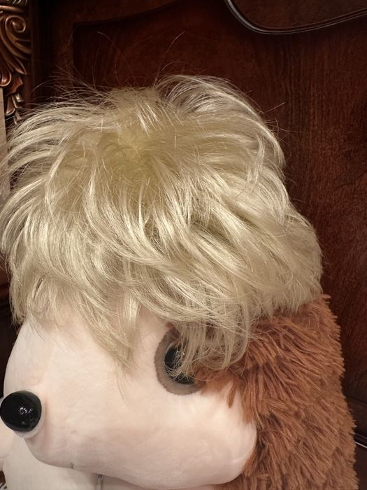 Парик коротки та хвіст
