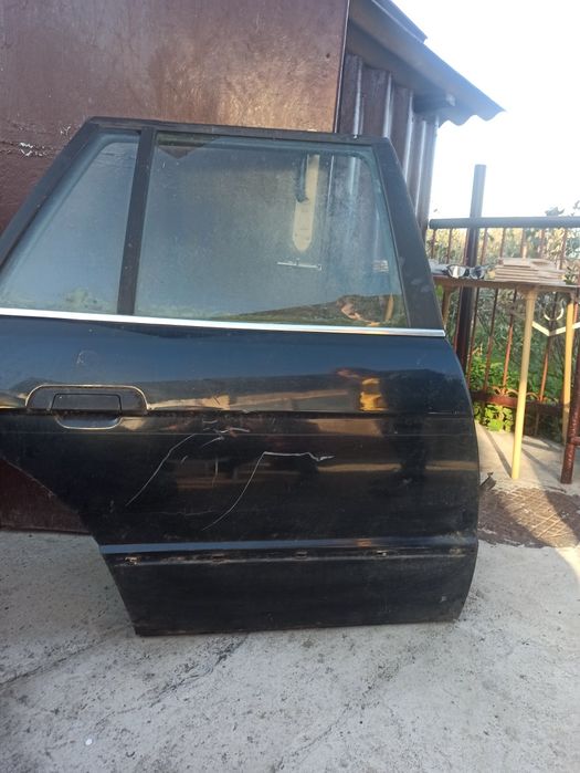 BMW e34 задние двери