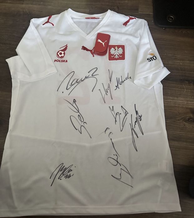 Koszulka z podpisami druzyny z euro 2008 cele charytatywne