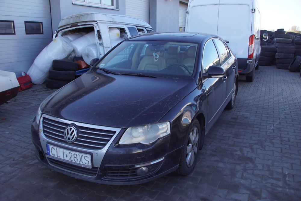 Auto na części - Volkswagen Passat B6 2.0 TDI 170 KM BMR KDA LC9X 2007R Silnik Skrzynia Drzwi Maska Błotnik Klapa Zderzak Lampa Klamka Szyba Lusterko Deska Kokpit Sterownik Moduł Czujnik Licznik Wyświetlacz Panel Kierownica