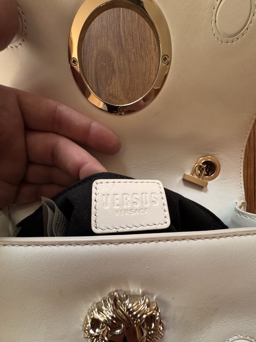 Сумка від versace versus