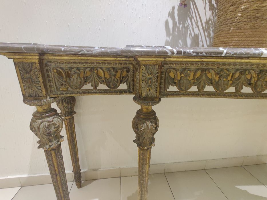 Aparador Antigo Estilo Luís XVI com Tampo em Mármore Breccia Pernense