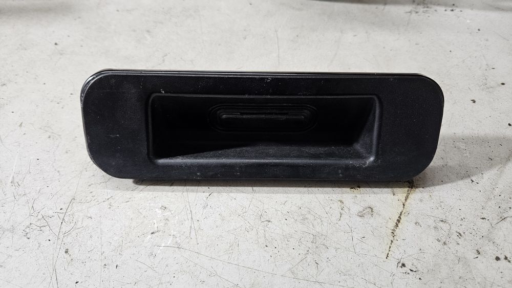 Klamka przycisk mikrostyk stycznik klapy opel astra j kombi zafira c