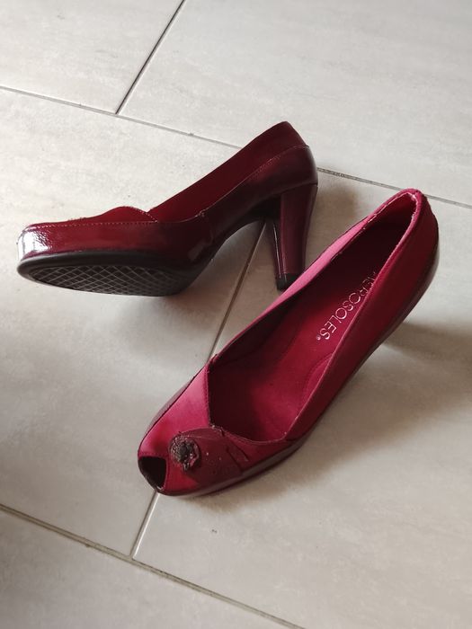 Sapatos senhora bourdom