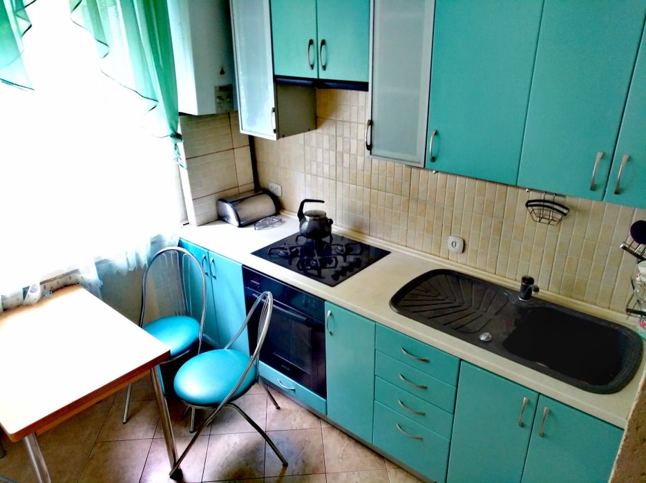 2 К.  Освіти 12/1, Севастопольська, Лобоновского