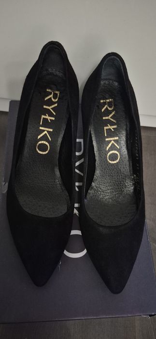 Czółenka zamszowe Ryłko 25cm