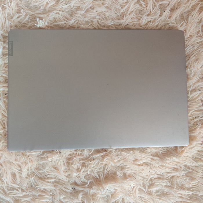 Lenovo IdeaPad 330S-15IKB | IPS | i5-8250U | 8GB | SSD+HDD