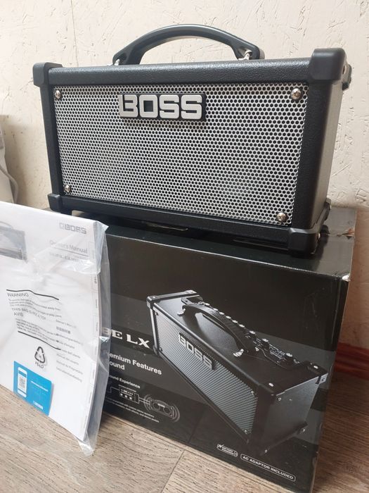 Комбопідсилювач BOSS Dual Cube LX
