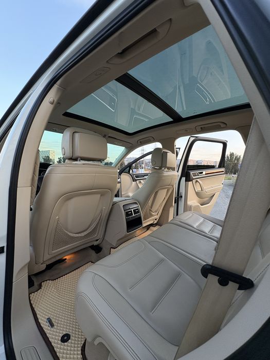 Продам Volkswagen Touareg 2012 Disel