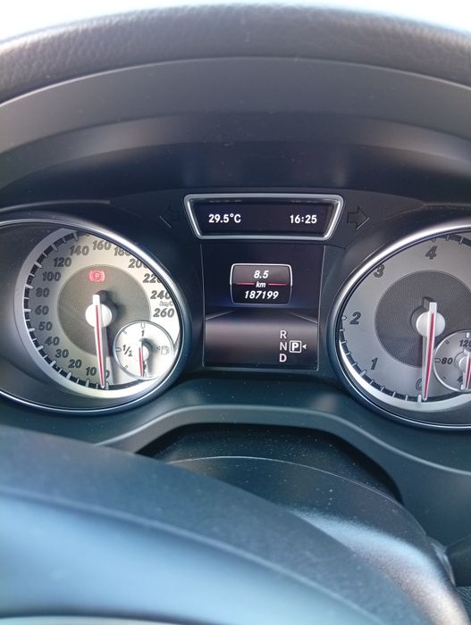 Mercedes CLA 220