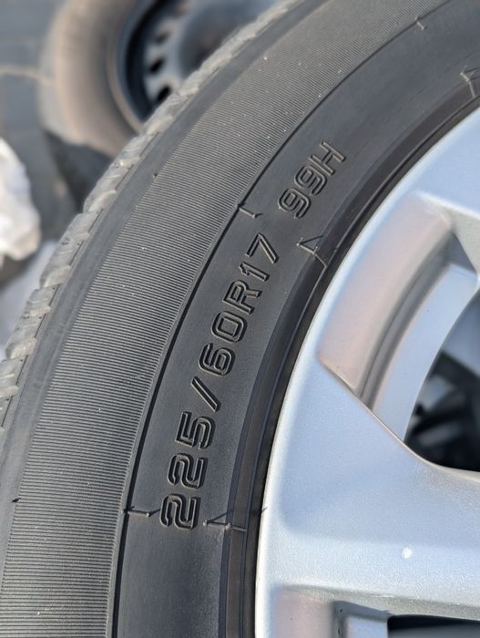 Диски легкосплавні + шини 5x114.3 R17 225/60 Nissan кашкай рог Koleos