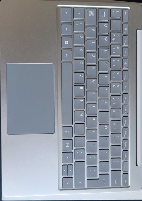 Microsoft Surface Laptop Go 2 – 8GB / 256GB / Platinum – Como Novo